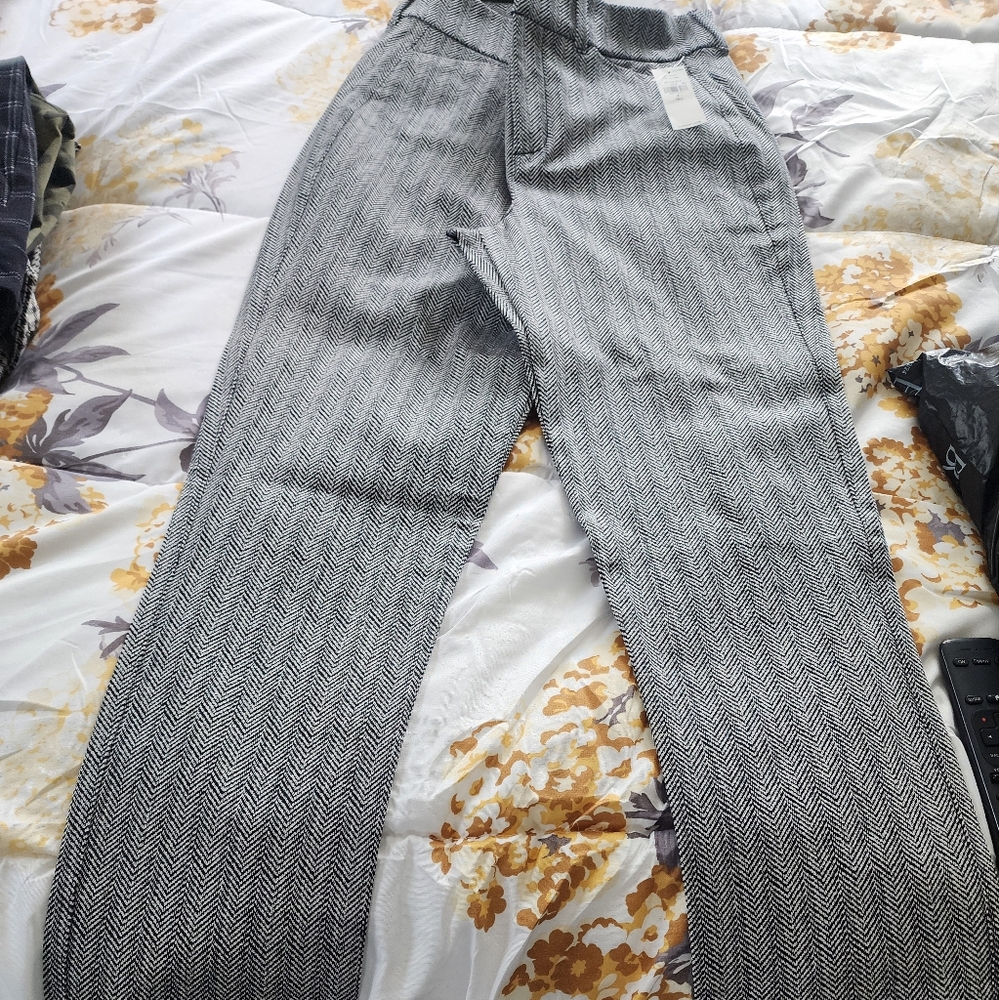 Old Navy Tall High Rise Pixie Ankle Pants